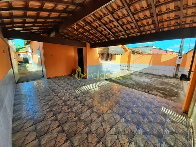 Casa com 300m² 3 quartos e 2 banheiros, à venda, no bairro Laerte Assunção em Pindamonhangaba