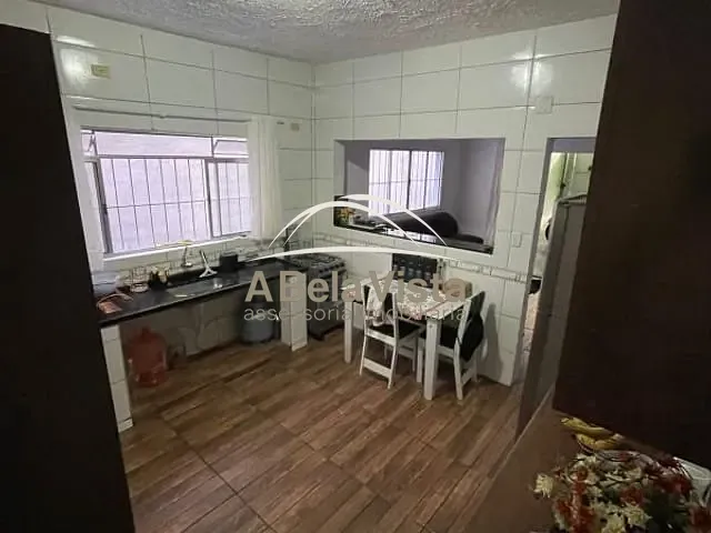 Casa com 125m² 9 quartos e 3 banheiros, à venda, no bairro Umuarama em Osasco