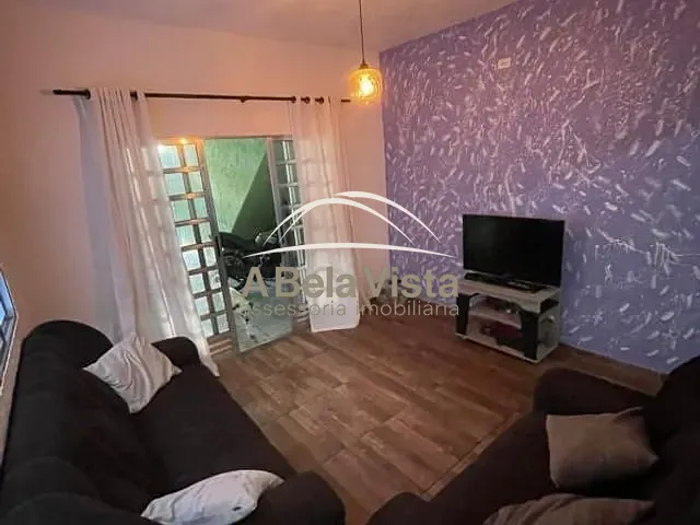 Casa com 125m² 9 quartos e 3 banheiros, à venda, no bairro Umuarama em Osasco