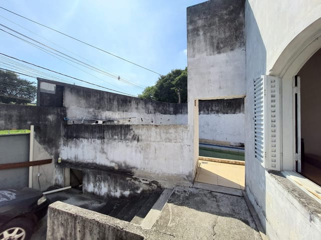 Casa à venda ou para alugar, no bairro Campos Elíseos em Taubaté