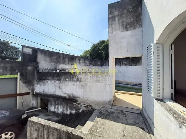 Casa à venda ou para alugar, no bairro Campos Elíseos em Taubaté