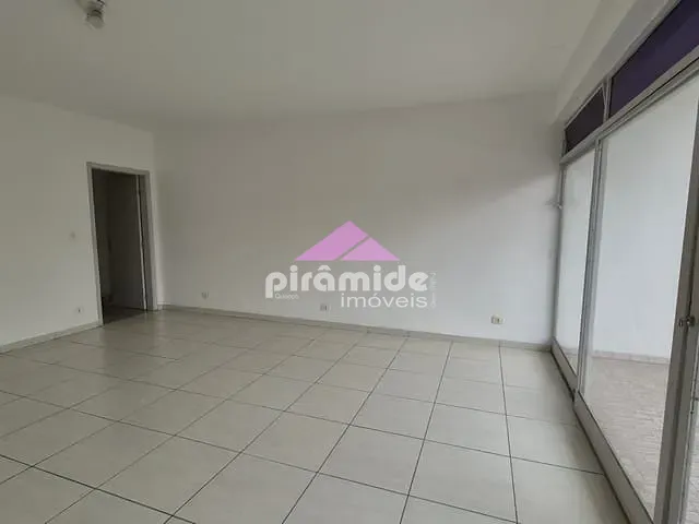 Casa com 204m² 3 quartos e 2 banheiros, à venda ou para alugar, no bairro Vila Maria em São José dos Campos
