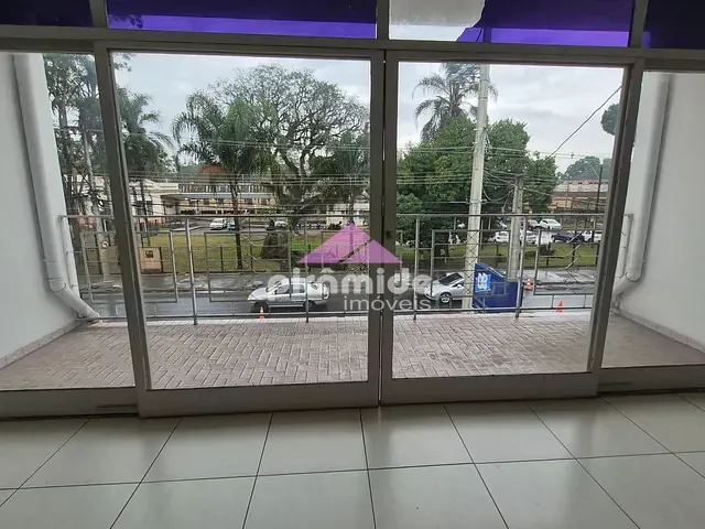 Casa com 204m² 3 quartos e 2 banheiros, à venda ou para alugar, no bairro Vila Maria em São José dos Campos