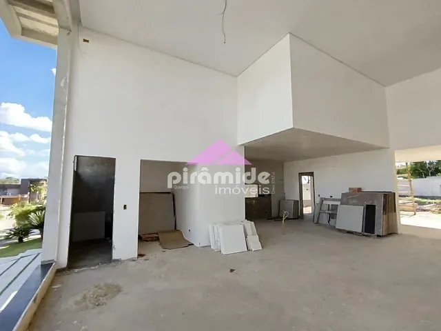 Casa com 806m² 4 quartos e 6 banheiros, à venda, no bairro Urbanova em São José dos Campos