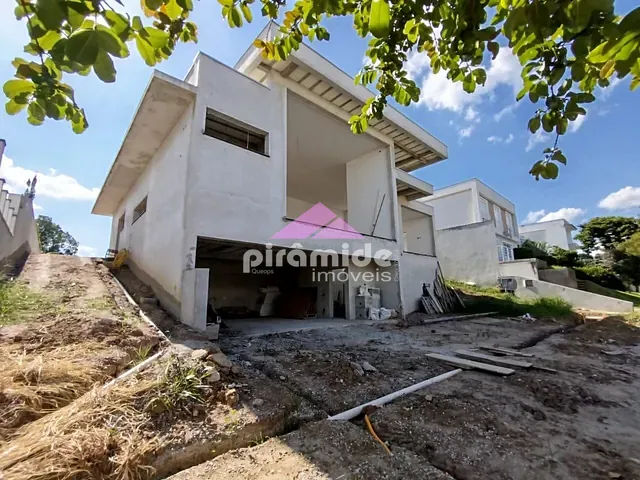 Casa com 806m² 4 quartos e 6 banheiros, à venda, no bairro Urbanova em São José dos Campos