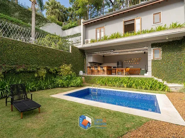 Casa com 500m² 4 quartos e 6 banheiros, à venda, no bairro Jardim Viana em São Paulo