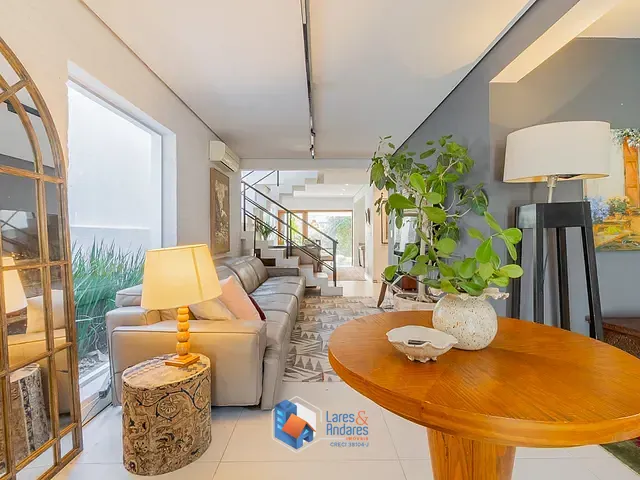Casa com 350m² 3 quartos e 4 banheiros, à venda, no bairro Vila Ipojuca em São Paulo