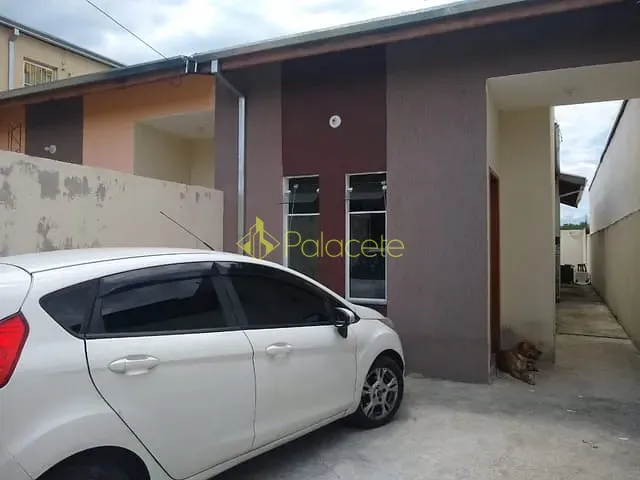 Casa com 125m² 2 quartos e 2 banheiros, à venda, no bairro Laerte Assunção em Pindamonhangaba
