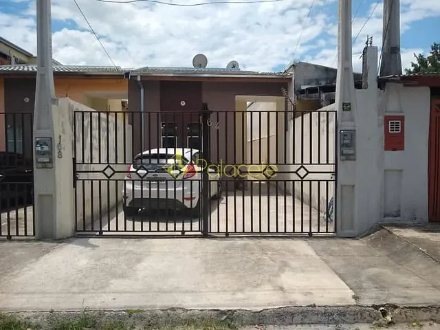 Casa com 125m² 2 quartos e 2 banheiros, à venda, no bairro Laerte Assunção em Pindamonhangaba
