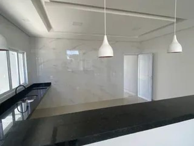 Casa com 320m² 3 quartos e 4 banheiros, à venda, no bairro Bairro do Grama em Caçapava
