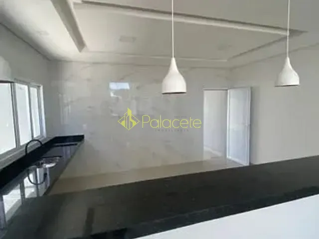 Casa com 320m² 3 quartos e 4 banheiros, à venda, no bairro Bairro do Grama em Caçapava