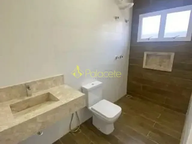 Casa com 320m² 3 quartos e 4 banheiros, à venda, no bairro Bairro do Grama em Caçapava