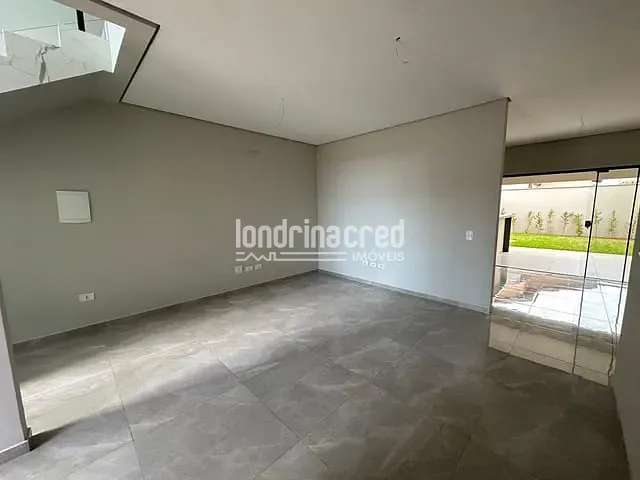 Casa com 150m² 3 quartos e 3 banheiros, à venda, no bairro Taruma em Londrina