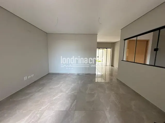 Casa com 150m² 3 quartos e 3 banheiros, à venda, no bairro Taruma em Londrina