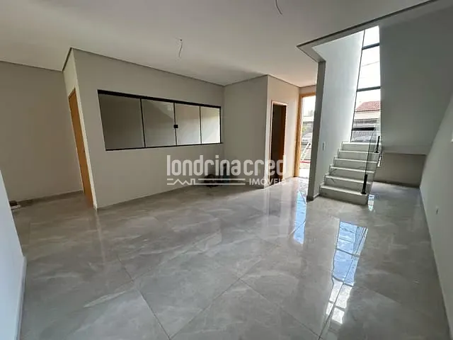Casa com 150m² 3 quartos e 3 banheiros, à venda, no bairro Taruma em Londrina