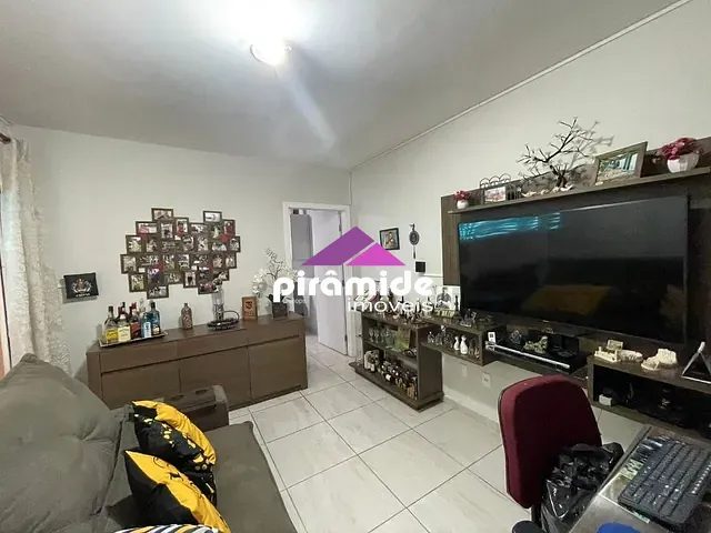 Casa com 125m² 2 quartos e 1 banheiro, à venda, no bairro Bosque dos Eucaliptos em São José dos Campos