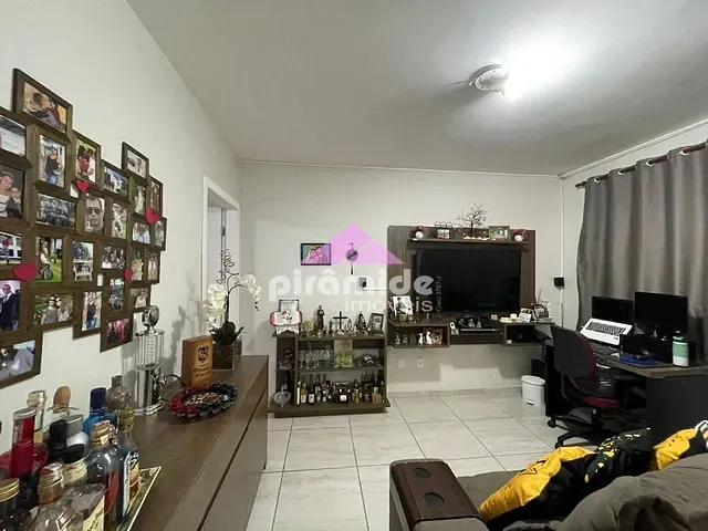 Casa com 125m² 2 quartos e 1 banheiro, à venda, no bairro Bosque dos Eucaliptos em São José dos Campos