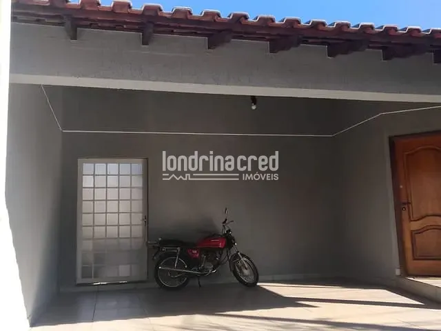Casa com 330m² 3 quartos e 3 banheiros, à venda, no bairro Jardim Tsukamoto em Londrina