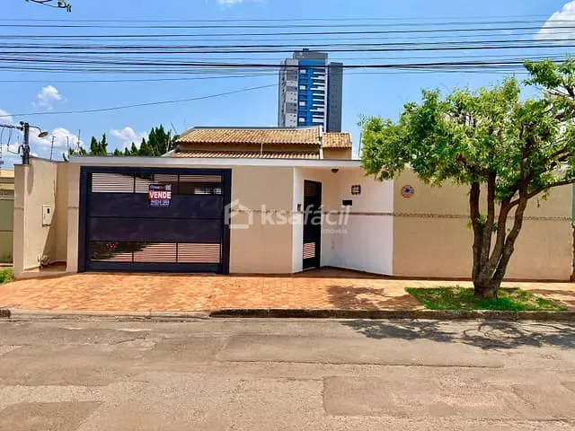Casa com 514m² 3 quartos e 1 banheiro, à venda, no bairro Carandá Bosque em Campo Grande