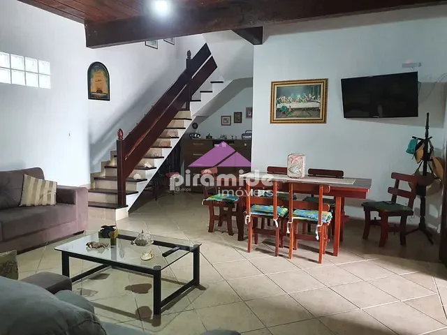 Casa com 470m² 6 quartos e 6 banheiros, à venda, no bairro Praia das Palmeiras em Caraguatatuba