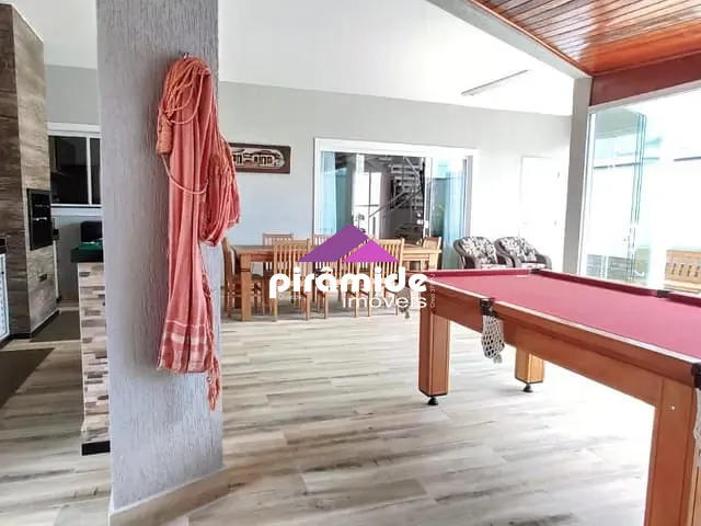 Casa com 300m² 3 quartos e 4 banheiros, à venda, no bairro Condomínio Terras do Vale em Caçapava
