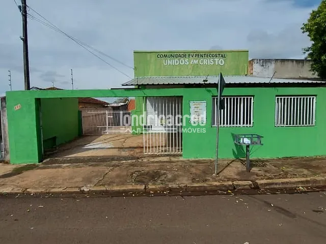 Casa com 263m² 1 quarto e 1 banheiro, à venda, no bairro Oriente em Londrina