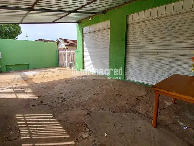 Casa com 263m² 1 quarto e 1 banheiro, à venda, no bairro Oriente em Londrina