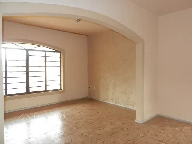 Casa com 373m² 4 quartos e 2 banheiros, à venda, no bairro Jardim São José em Caçapava