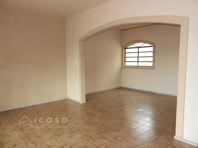 Casa com 373m² 4 quartos e 2 banheiros, à venda, no bairro Jardim São José em Caçapava