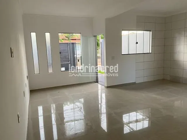 Casa com 150m², à venda, no bairro Jardim Acapulco em Londrina