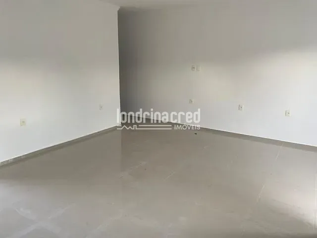 Casa com 150m², à venda, no bairro Jardim Acapulco em Londrina