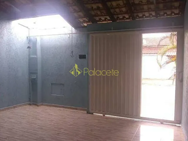 Casa com 125m² 2 quartos e 1 banheiro, à venda, no bairro Residencial e Comercial Laerte Asumpção em Pindamonhangaba