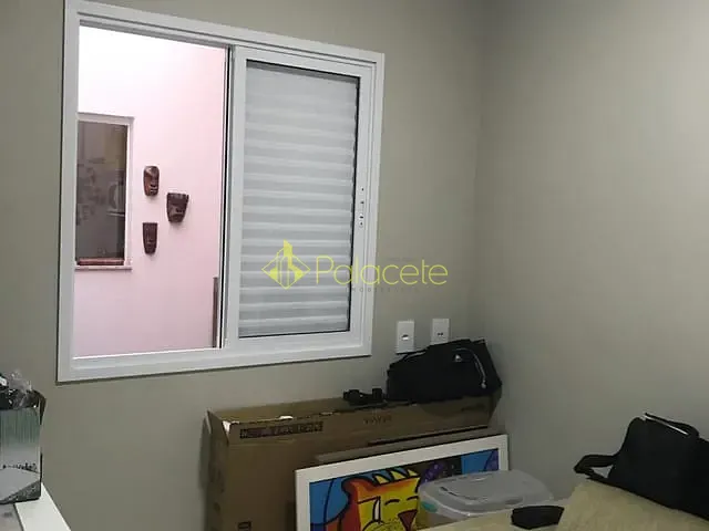 Casa 2 quartos e 1 banheiro, à venda, no bairro Jardim Continental em Taubaté
