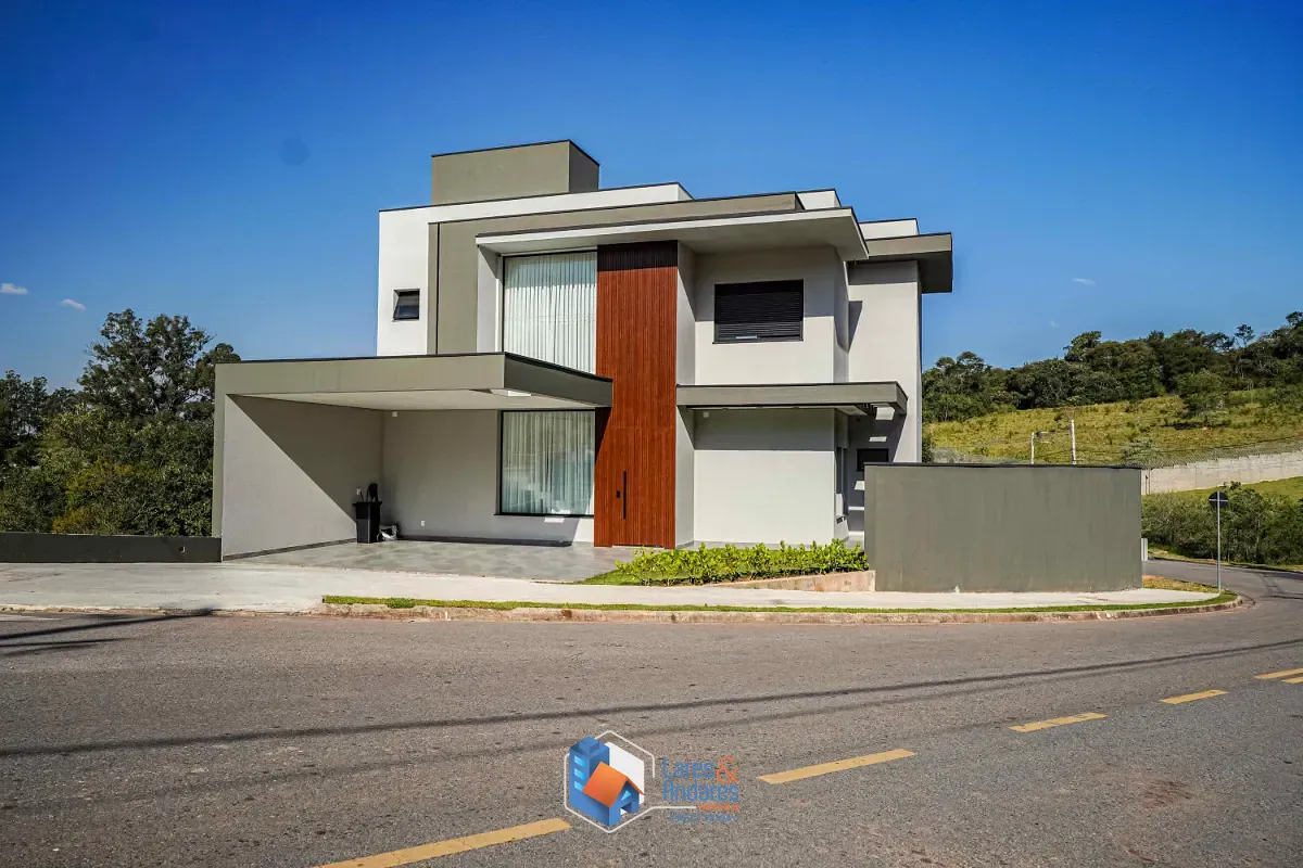 Casa, 3 quartos, 200 m² - Foto 1
