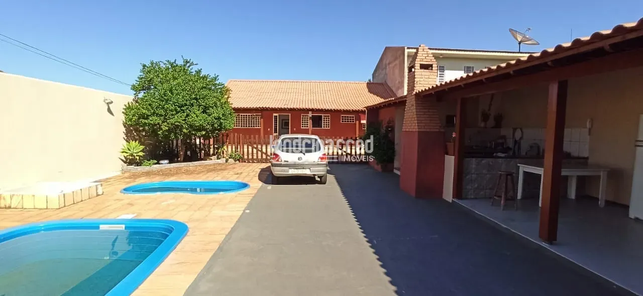 Casa, 4 quartos, 193 m² - Foto 2