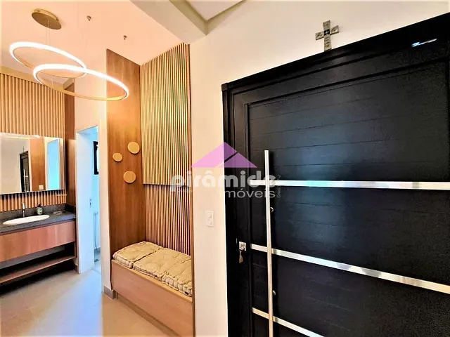 Casa com 300m² 4 quartos e 5 banheiros, à venda, no bairro Floresta em São José dos Campos