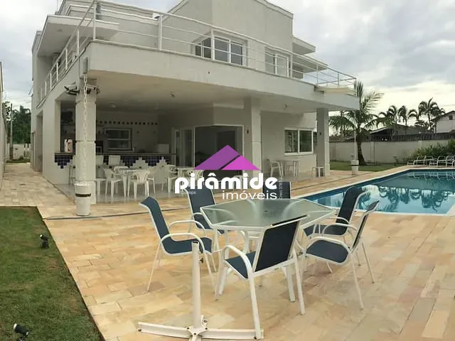 Casa com 1000m² 5 quartos e 6 banheiros, à venda, no bairro Praia das Palmeiras em Caraguatatuba