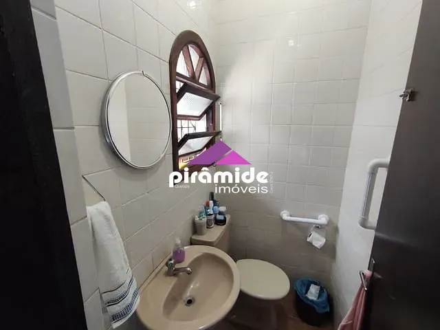 Casa com 220m² 3 quartos e 3 banheiros, à venda, no bairro Caputera em Caraguatatuba