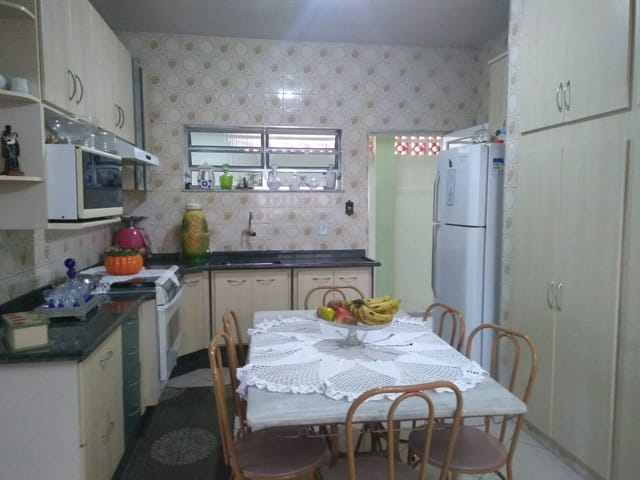 Casa com 250m² 3 quartos e 4 banheiros, à venda, no bairro Estiva em Taubaté