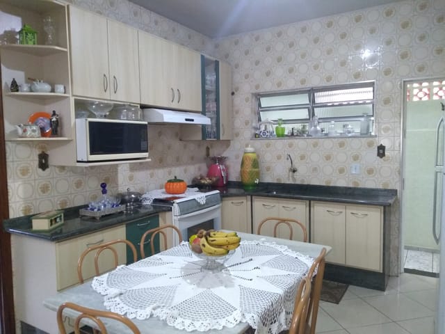 Casa com 250m² 3 quartos e 4 banheiros, à venda, no bairro Estiva em Taubaté