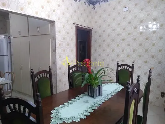 Casa com 250m² 3 quartos e 4 banheiros, à venda, no bairro Estiva em Taubaté
