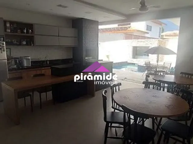 Casa com 760m² 5 quartos e 7 banheiros, à venda, no bairro Urbanova em São José dos Campos