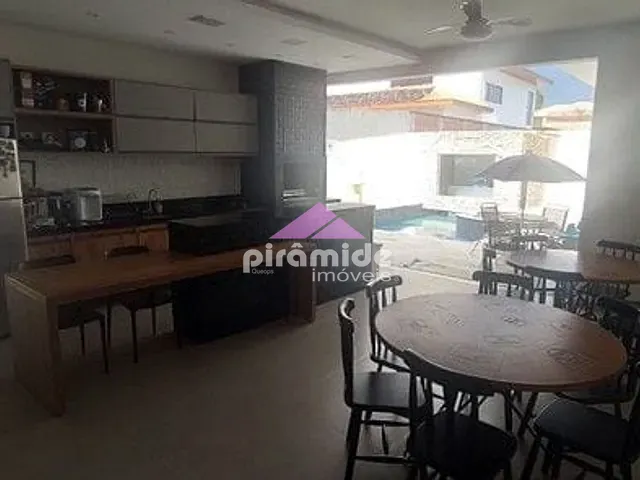 Casa com 760m² 5 quartos e 7 banheiros, à venda, no bairro Urbanova em São José dos Campos