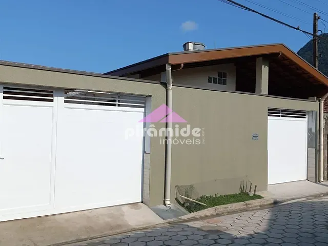 Casa com 150m² 2 quartos e 2 banheiros, à venda, no bairro Jardim Casa Branca em Caraguatatuba