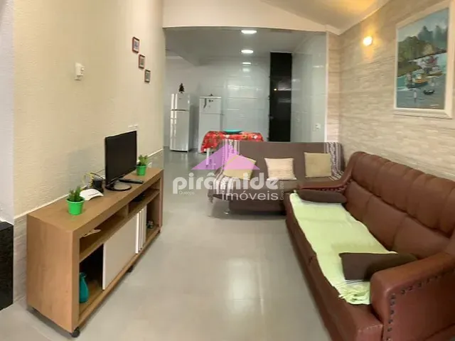 Casa com 150m² 2 quartos e 2 banheiros, à venda, no bairro Jardim Casa Branca em Caraguatatuba
