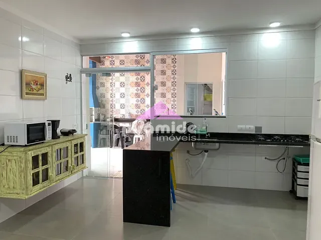 Casa com 150m² 2 quartos e 2 banheiros, à venda, no bairro Jardim Casa Branca em Caraguatatuba