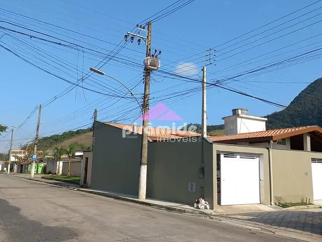 Casa com 150m² 2 quartos e 2 banheiros, à venda, no bairro Jardim Casa Branca em Caraguatatuba