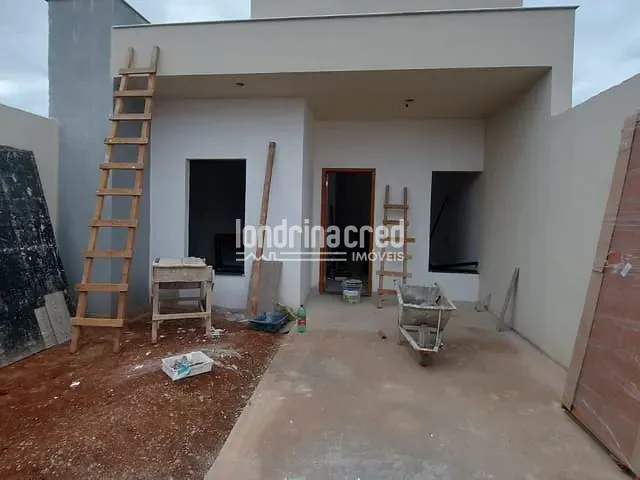 Casa 3 quartos e 2 banheiros, à venda, no bairro Olímpico em Londrina