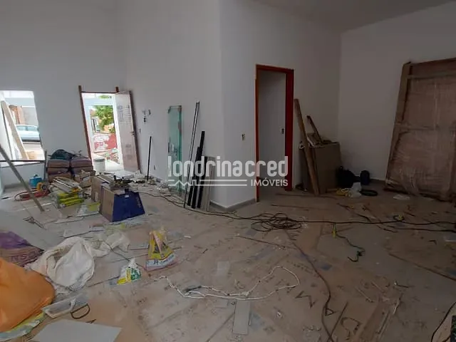 Casa 3 quartos e 2 banheiros, à venda, no bairro Olímpico em Londrina