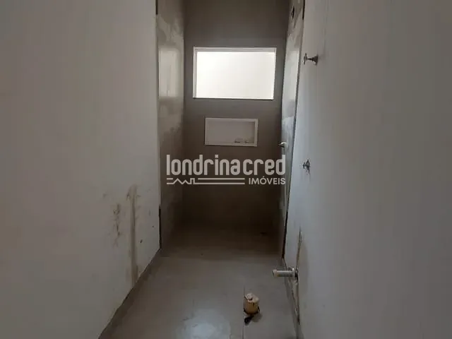 Casa 3 quartos e 2 banheiros, à venda, no bairro Olímpico em Londrina